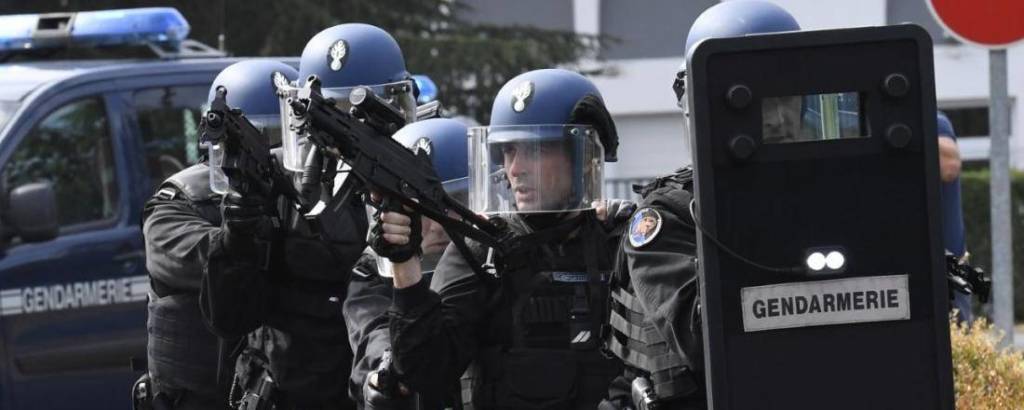psig-sabre-gendarmerie-assaut-intervention-francesoir_field_mise_en_avant_principale_1_0.jpg
